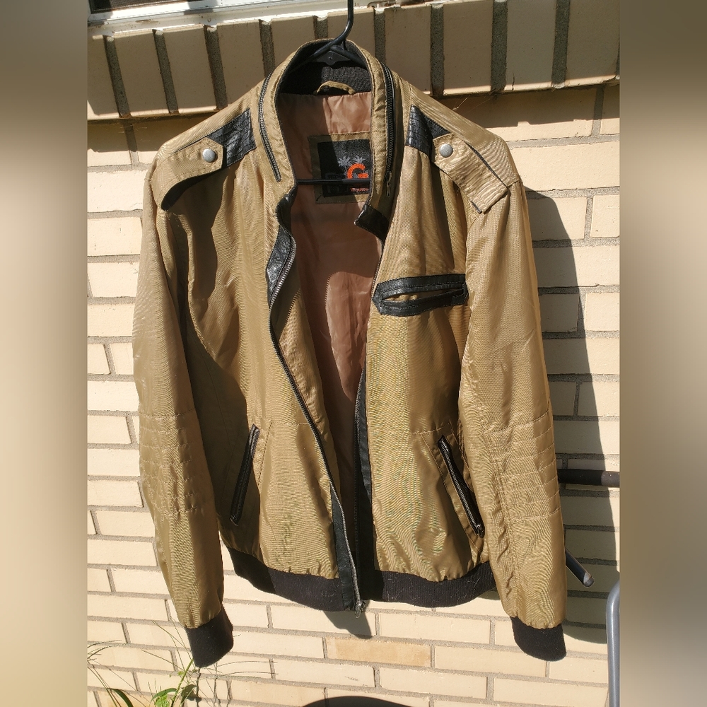 Guess light weight jacket